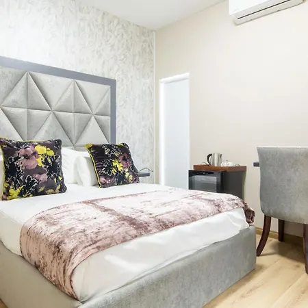Dolphin Bay Boutique Hotel And Spa-2